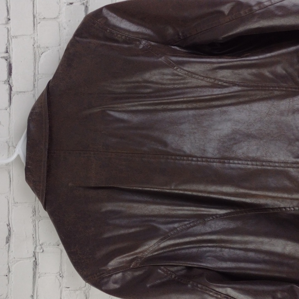 Sold Maurices Faux Leather Jacket XXL Button - Picture 7 of 10